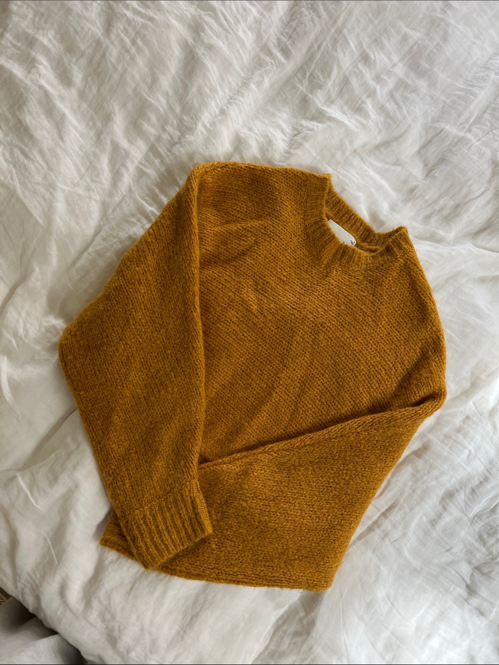 Aritzia Wilfred free sweater
